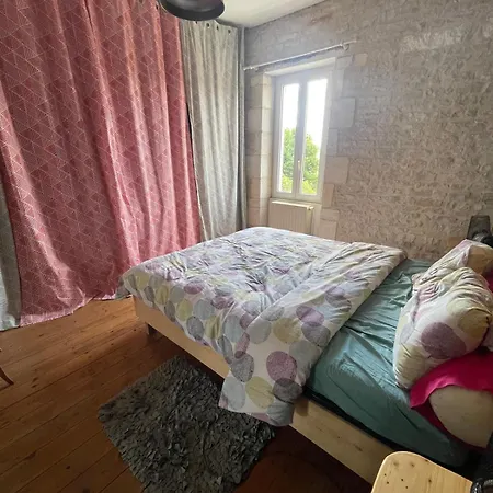 Maison En Pierre à 25min De La Rochelle Casa de Férias *