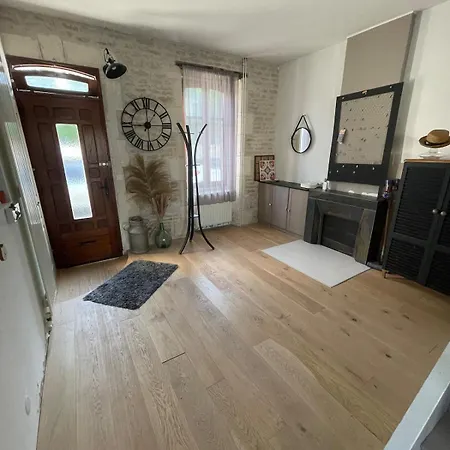 Maison En Pierre à 25min De La Rochelle Casa de Férias Marans (Charente-Maritime)